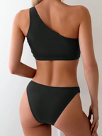 Biquíni Um Ombro Só Feminino com Detalhes de Argola